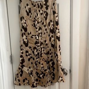 HM LEO PRINT SKIRT SIZE 4